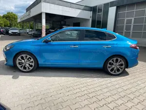 Hyundai i30 Fastback Style/Automatik/Navi/Garantie