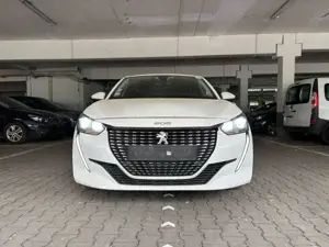 Peugeot 208 Allure PureTech 100. LED. PDC. AUTOM.KLIMA Bild 3