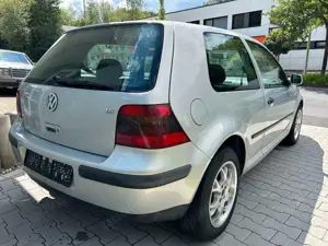 Volkswagen Golf 1.6, Alufelgen, TÜV 06.2026 Bild 4