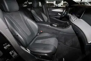 Mercedes-Benz CLS 300 d 4M AMG HIFI+DISTRO+360°+CARPLAY+LED+20 Bild 4