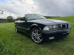 BMW 320 320i Exclusiv Edition