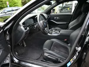 BMW 320 Bild 3