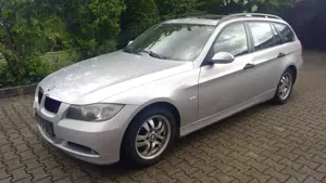 BMW 320 320d DPF Touring Aut. Bild 2
