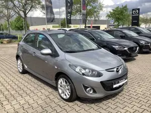 Mazda 2 1.5l MZR 102 PS Sports-Line 5-türig scheckheft Spo