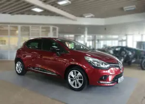 Renault Clio IV Limited; NAVIG/ AAC/ PDC/ FSP/ GRA/ LMF