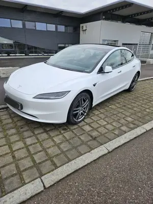 Tesla Model 3 Highland RWD LFP AHK
