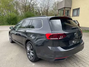 Volkswagen Passat Variant Business ACC/NAVI/LED/AHK/18"/RFK Bild 4