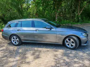 Mercedes-Benz E 220 E 220 d T 9G-TRONIC Avantgarde