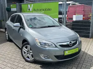 Opel Astra J Lim. 5-trg. Design Ed. PDC v+h, LHZ, SHZ