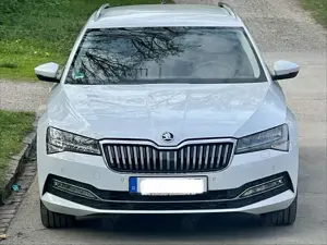 Skoda Superb Combi 2.0 TDI DSG Style