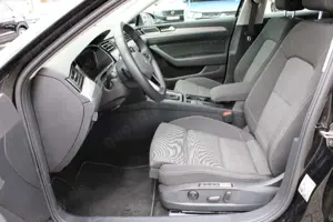Volkswagen Passat Variant Business 1.5 TSI DSG Bild 3