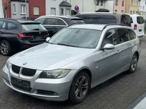 BMW 325 i Touring | Klima | Leder | TüV | Gewerbe Bild 3