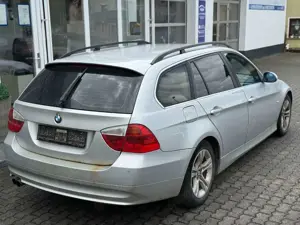 BMW 325 i Touring | Klima | Leder | TüV | Gewerbe Bild 5