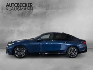 BMW i5 xDrive40 LIMOUSINE M SPORT 19''LM LEDER UPE: 95.66 Bild 3