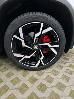 Skoda Kodiaq Škoda Kodiaq RS Matrix Led Garantie AHK Standh Bild 2