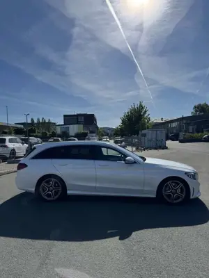 Mercedes-Benz C 300 d T 9G-TRONIC AMG Line Bild 4