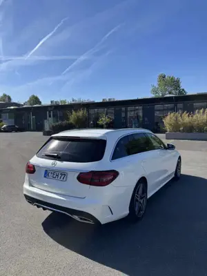 Mercedes-Benz C 300 d T 9G-TRONIC AMG Line Bild 5