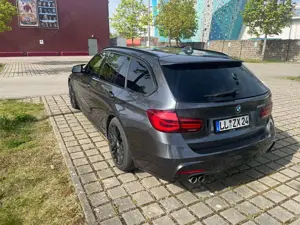 BMW 320 320i Touring Aut. Sport Line Bild 2