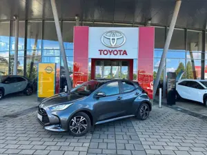 Toyota Yaris Hybrid Teamplayer SAFETY-/ COMFORT-PAKET