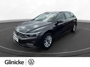 Volkswagen Passat 2.0 TDI DSG Navi StandHz. AHK RüKa Matrix