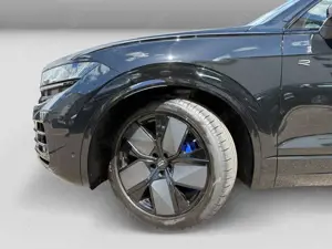 Volkswagen Touareg R V6 eHybrid 4MO AHK LUFT NAV LEDER 360° Bild 5