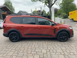 Dacia Jogger 1.6 E-TECH Hybrid 140 Extreme *7-Sitzer* Bild 5