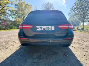 Mercedes-Benz E 400 4Matic AMG Bild 3