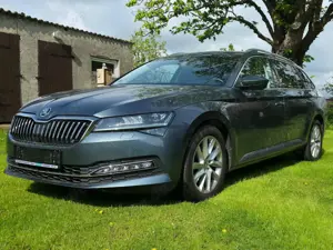 Skoda Superb Superb Combi 2.0 TDI DSG Style