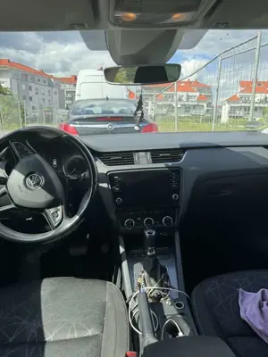 Skoda Octavia 1.6 TDI DSG Ambition