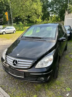 Mercedes-Benz B 170
