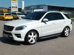 Mercedes-Benz ML 350 ML 350 4MATIC BlueEFFICIENCY 7G-TRONIC Edition 1