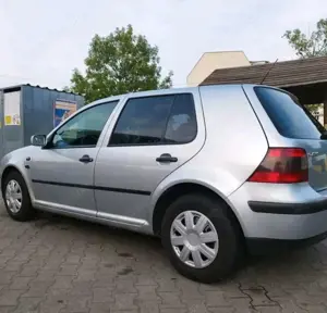 Volkswagen Golf 1.4 "Special" Edition 2003 (Tüv 20027)