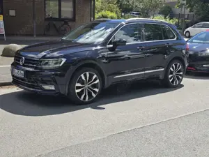 Volkswagen Tiguan R-Line Highline BMT/Start-Stopp 4Motion Bild 2