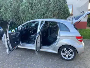 Mercedes-Benz B 200 CDI DPF Autotronic Bild 3