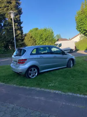Mercedes-Benz B 200 CDI DPF Autotronic Bild 2