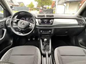 Skoda Fabia Combi 1.0 MPI Ambition Bild 5
