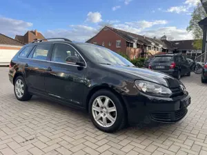 Volkswagen Golf Variant 1.6 TDI DPF DSG Trendline Automatik Anhängerkupplu Bild 2
