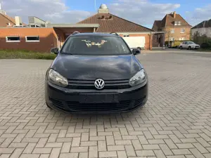 Volkswagen Golf Variant 1.6 TDI DPF DSG Trendline Automatik Anhängerkupplu Bild 3