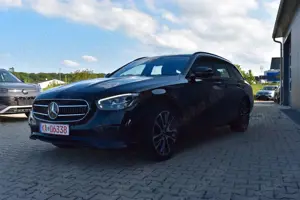 Mercedes-Benz E 300 d 4Matic Avantgarde AHK