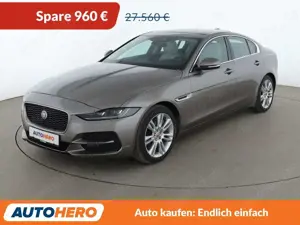 Jaguar XE 30t HSE AWD Aut.*NAVI*ACC*CAM*PDC*SHZ*PANO*
