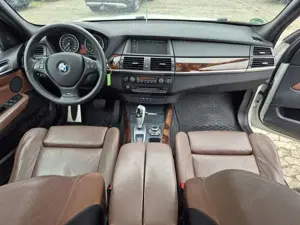 BMW X5 40d xDrive Panorama Leder Navi Xenon Bild 5