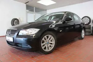 BMW 325 i Lim. 1.Hand*N52*Xenon Bild 3
