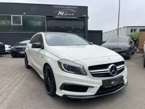 Mercedes-Benz A 45 AMG 4Matic PANO/NIGHT/PERF.AGA/NAVI/19"/RFK