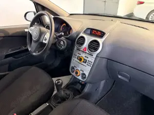 Opel Corsa CORSA 1.2 D SELECTION*KLIMA*MFL*BC*5 TUERIG*LM* Bild 2