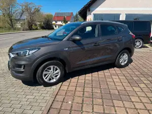 Hyundai TUCSON Select 2WD in absoluten Top Zustand