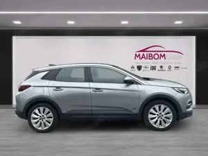 Opel Grandland X Innovation Plug-in-Hybrid 4 Bild 3