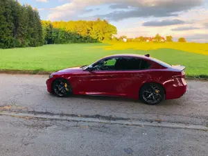 Alfa Romeo Giulia 2.0 Turbo 16V AT8-Q4 Veloce Ti