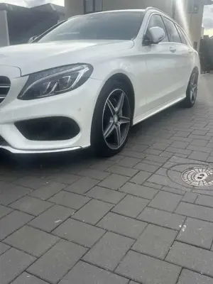 Mercedes-Benz C 200 C 200 CGI T (205.242)