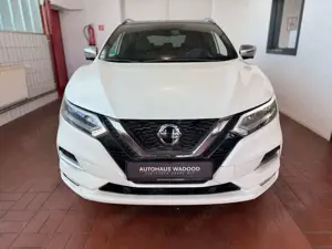 Nissan Qashqai 1.3 Tekna+/Autom/Pano/Leder/360°Kam/BOSE Bild 2