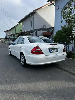 Mercedes-Benz E 350 7G-TRONIC Avantgarde Bild 4